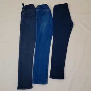 Girl jeans size 6/7 (3 of them)
